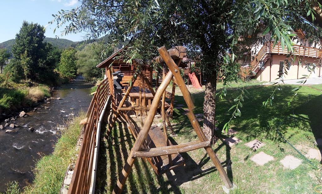Kovacs Guesthouse Praid Exterior photo